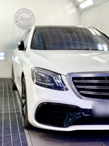 Покраска бампера и крыла Mercedes-AMG S 63 в Москве — полировка и кер…